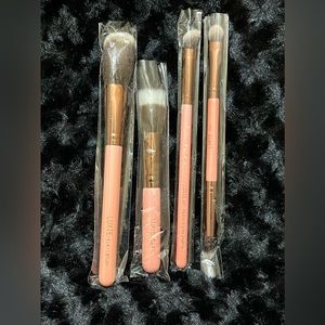 LUXIE 4pc Brush Set